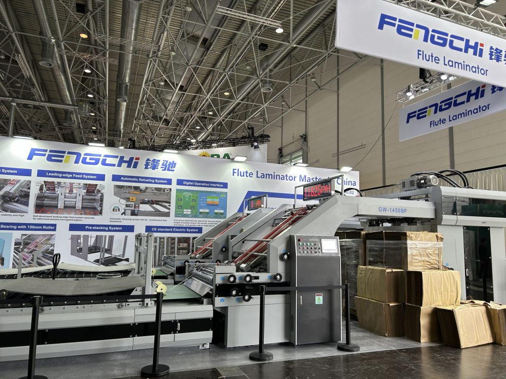 Automatic Flute Laminator from Fengchi