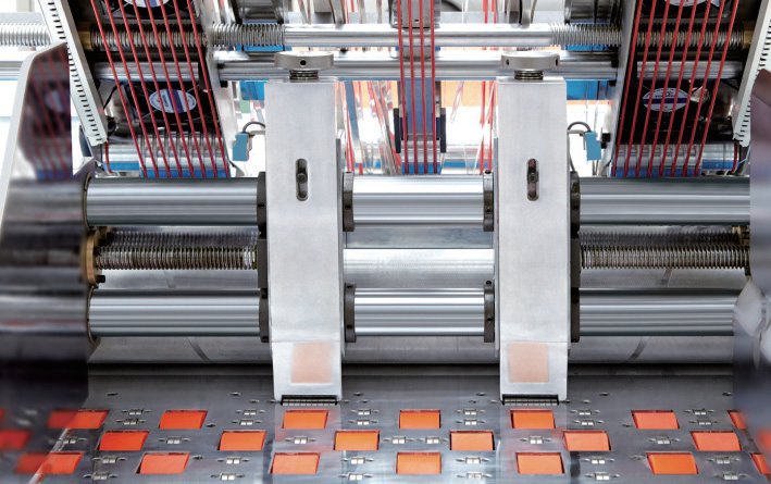 Leading-edge Feed System