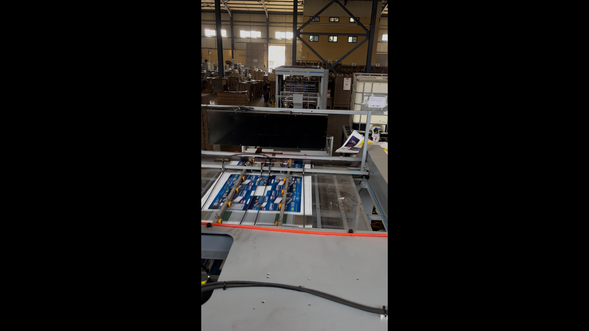 flute laminating line