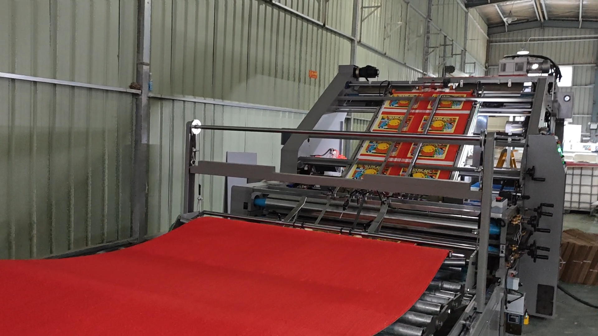 GW-1700L high-speed flute laminator production line