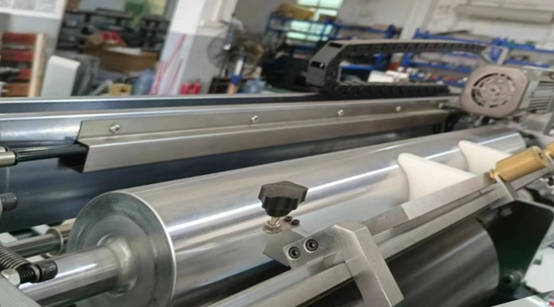 Glue Distribution System